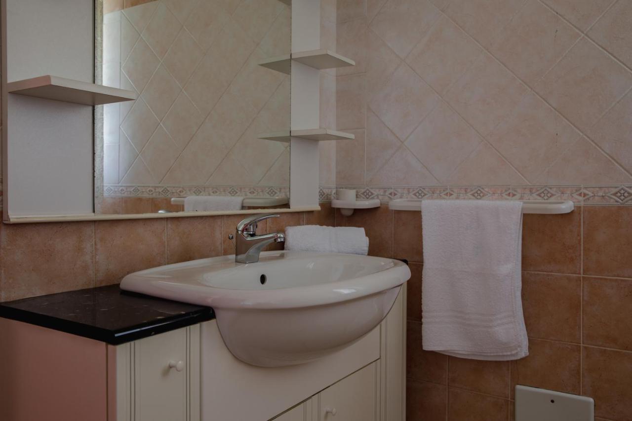 Appartamenti Costa - Budoni Sweet Home Tanaunella Exterior photo